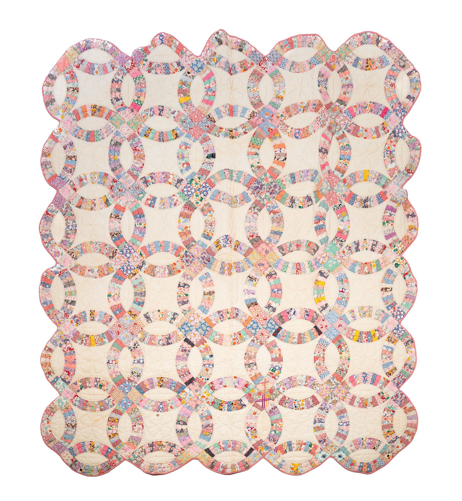 AMERICAN COTTON PIECEWORK DOUBLE WEDDING RING QUILT. (1 of 4)