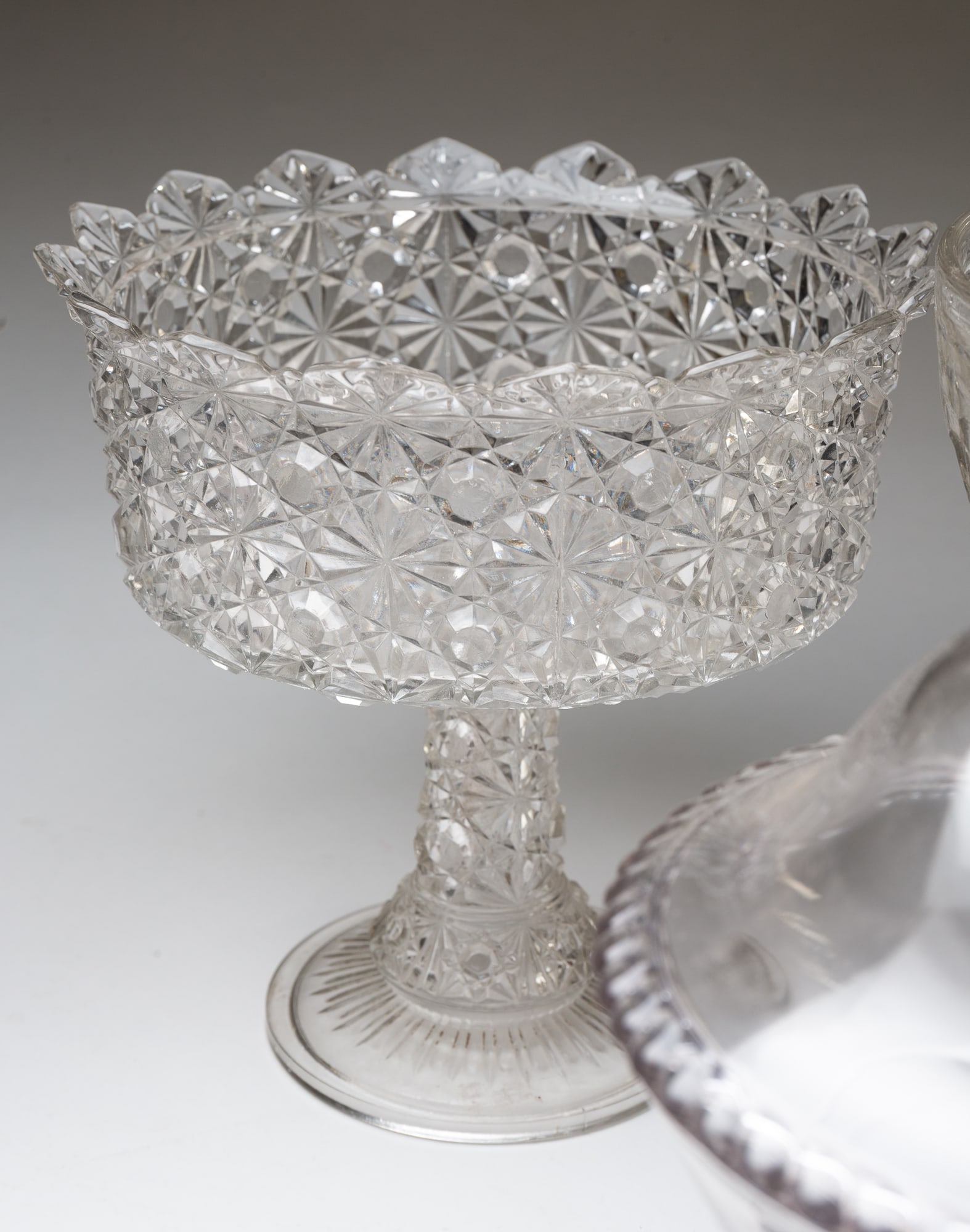 NINE AMERICAN PATTERN GLASS COMPOTES. - 3