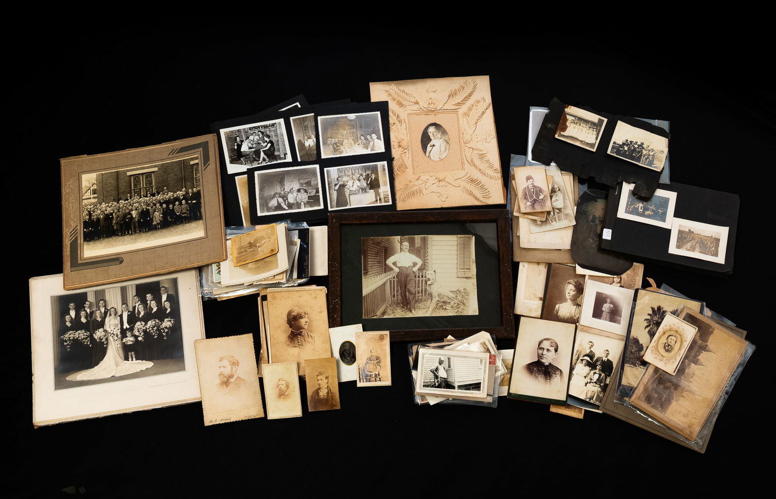 LARGE GROUP OF PHOTOGRAPHS, INCL. CABINET CARDS. (1 of 9)