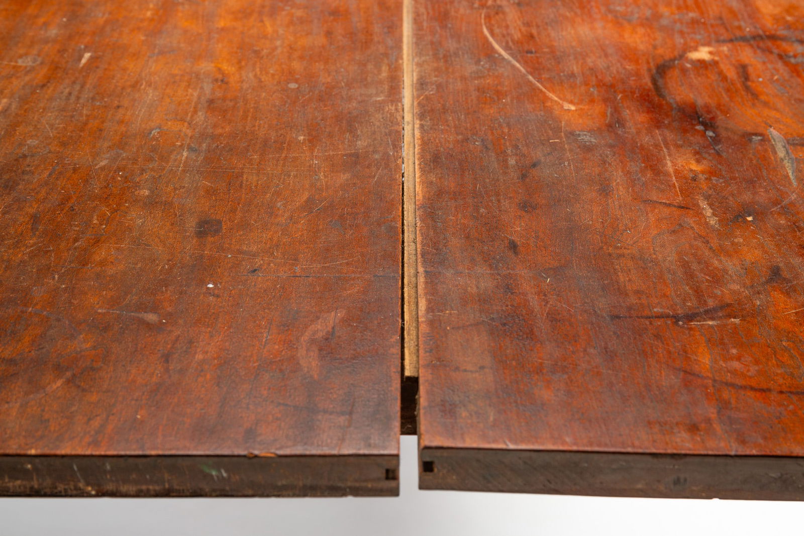 OHIO HEPPLEWHITE CHERRY FARM TABLE. - 5