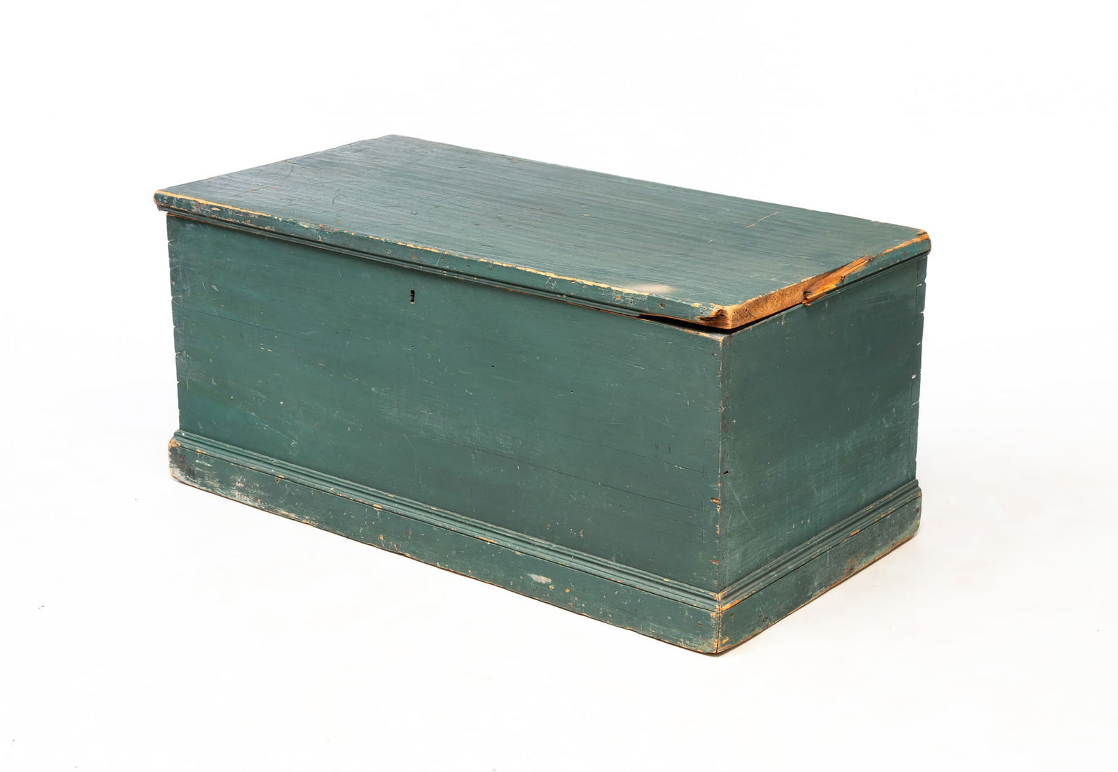 AMERICAN BLUE-PAINTED PINE BLANKET BOX. 17"h. 39"w. 19.75"d. (1 of 5)