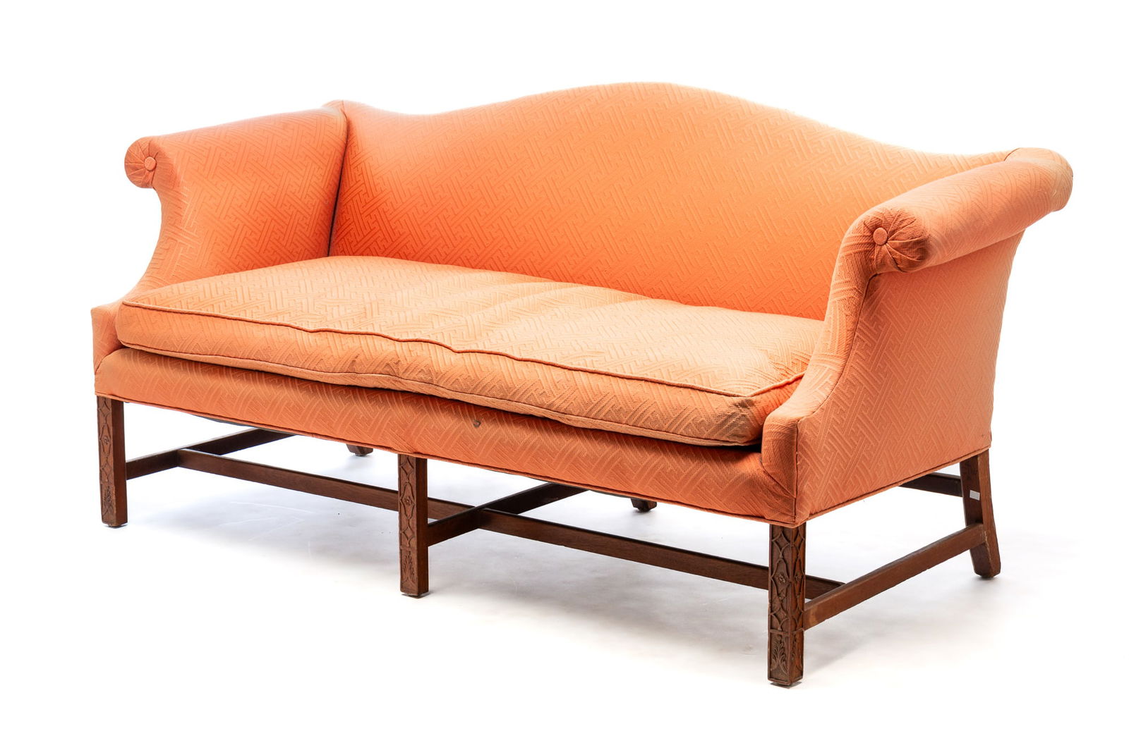 KITTINGER COLONIAL WILLIAMSBURG CHIPPENDALE STYLE MAHOGANY CAMELBACK SOFA. 34.5"h. 71"w. 30"d. Seat (1 of 5)