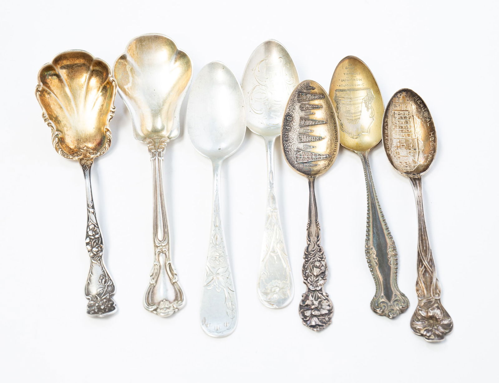 SEVEN AMERICAN STERLING SILVER SPOONS, INCL. GORHAM "CHANTILLY" EXAMPLE. (1 of 5)