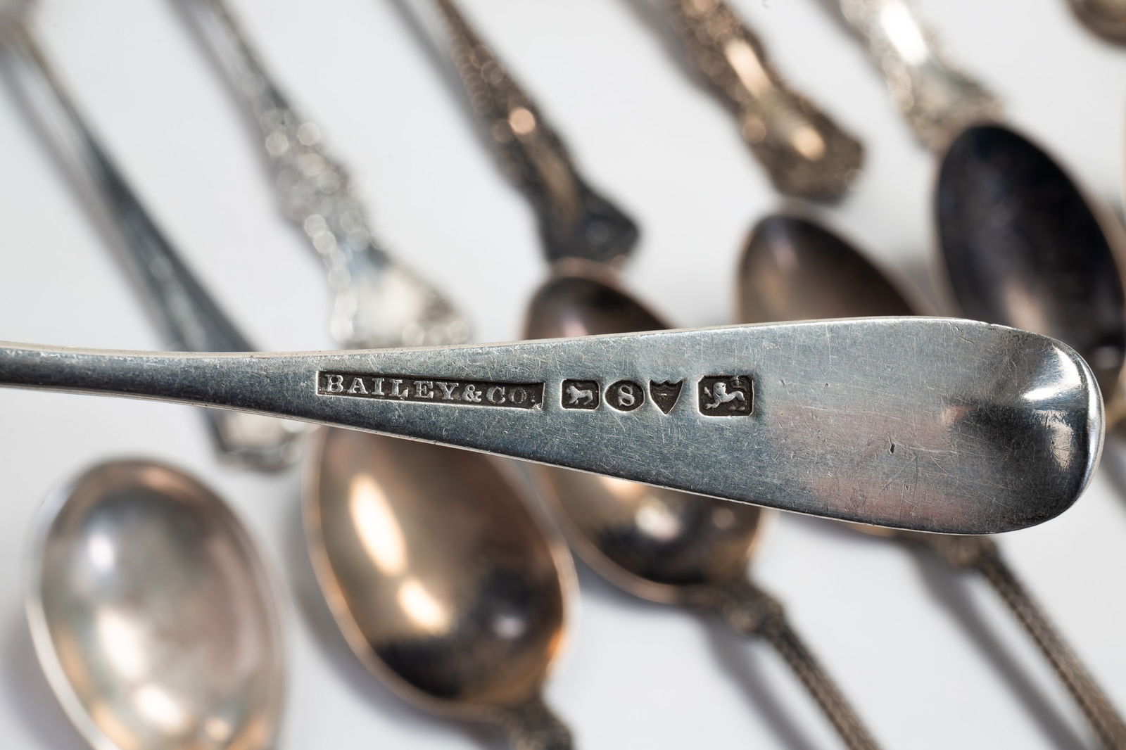 ASSORTED STERLING SILVER FLATWARE. Overall, 9"w. - 6