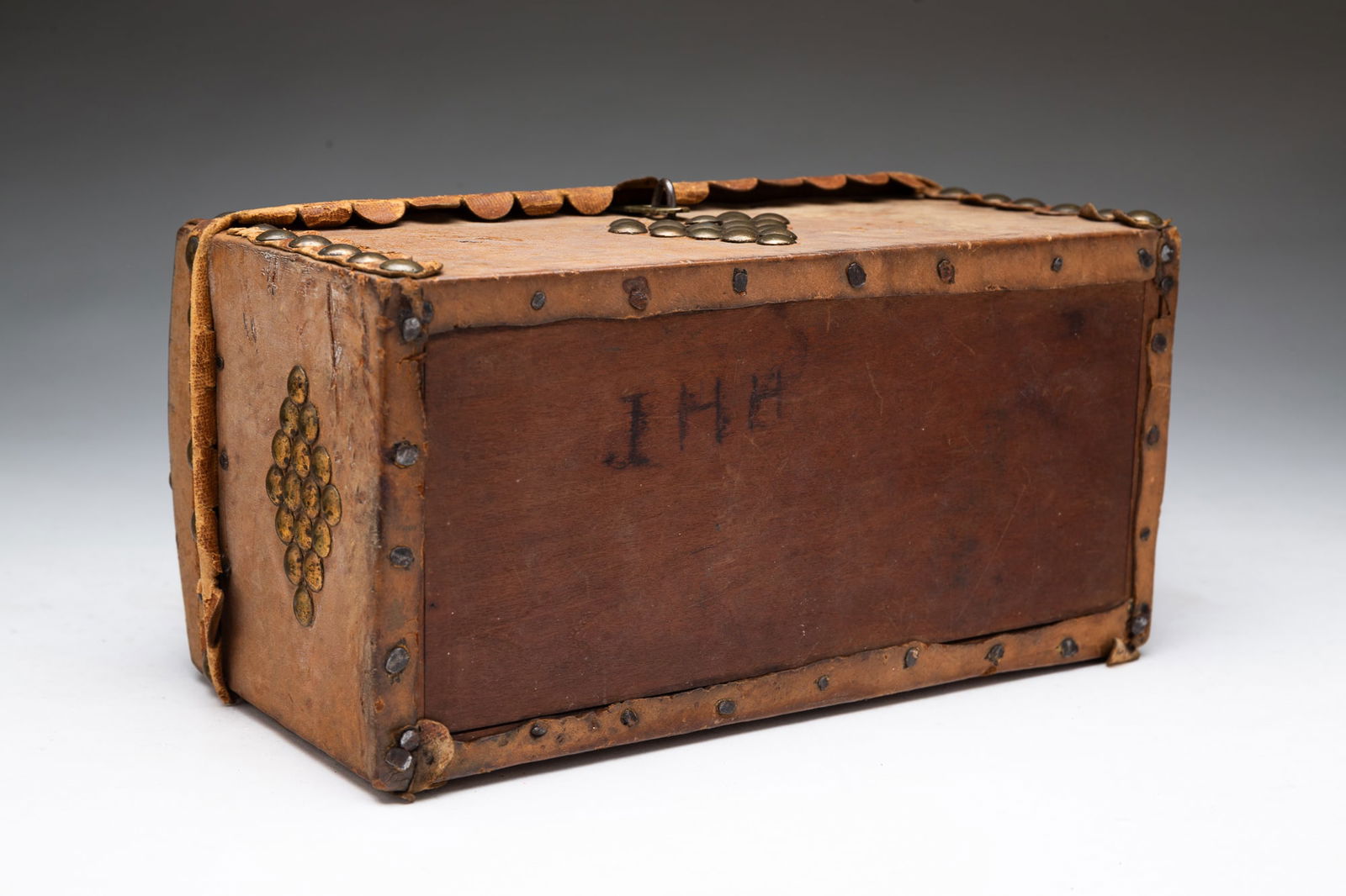 AMERICAN HIDE-COVERED DOME TOP DOCUMENT BOX. - 5