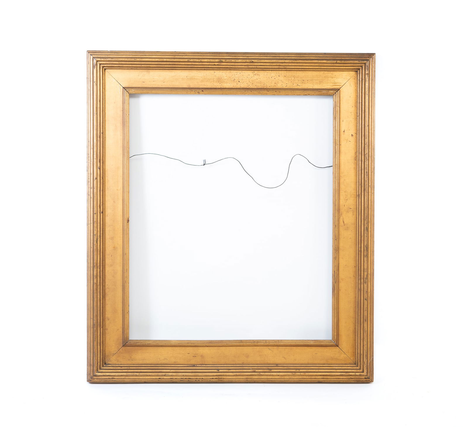 LARGE NEWCOMB-MACKLIN (CHICAGO, ILLINOIS) ARTS AND CRAFTS GILTWOOD PICTURE FRAME. Overall, 39"h. (1 of 3)