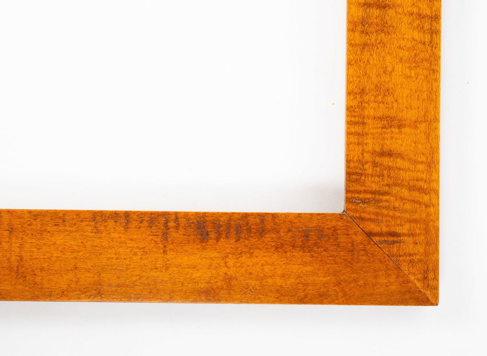 TIGER MAPLE PICTURE FRAME. - 3