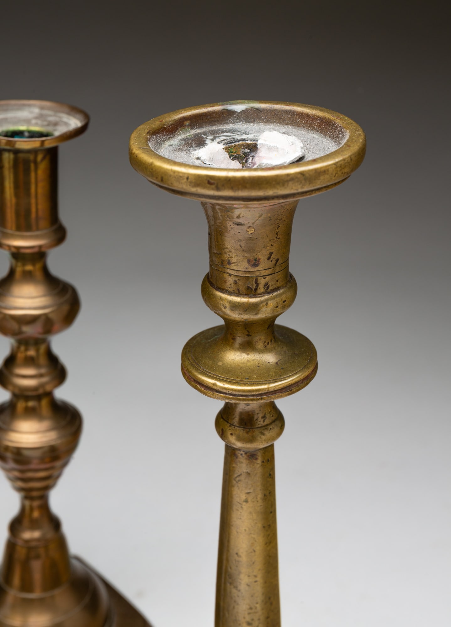 SIX BRASS CANDLESTICKS. - 4