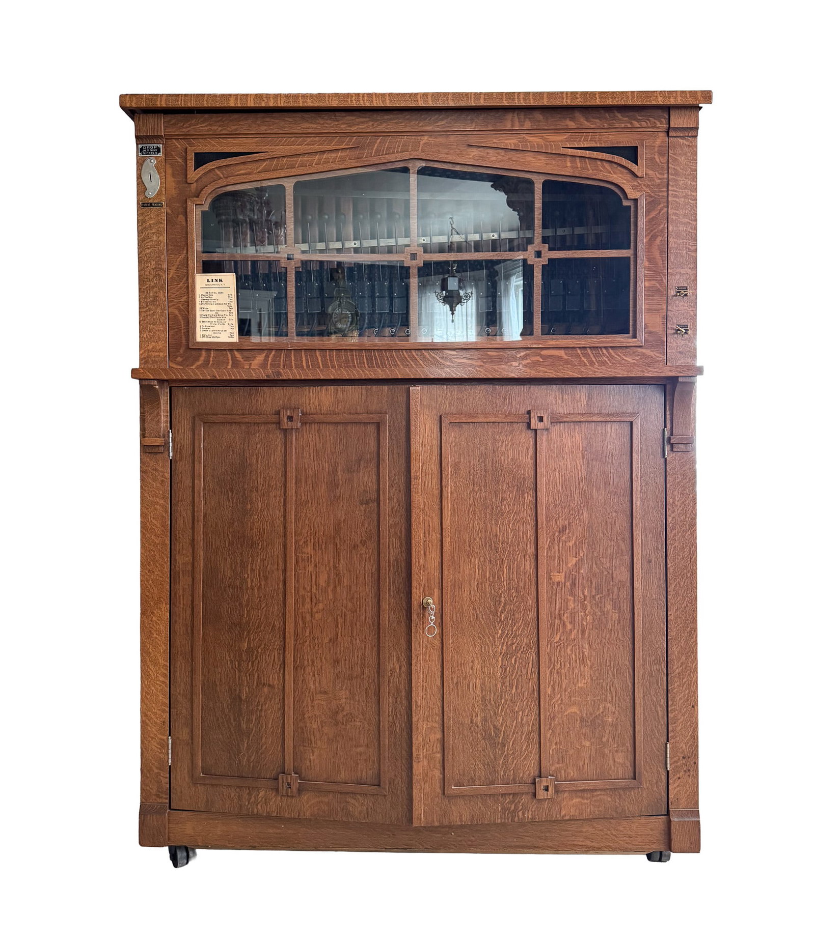 LINK STYLE 2-E COIN-OPERATED PIANO WITH XYLOPHONE. (1 of 6)