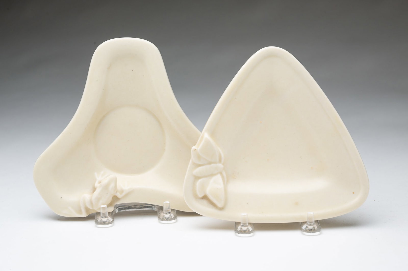 TWO ROOKWOOD POTTERY CO. (CINCINNATI, OHIO) FIGURAL CANDY DISHES, DATED 1937. (1 of 4)