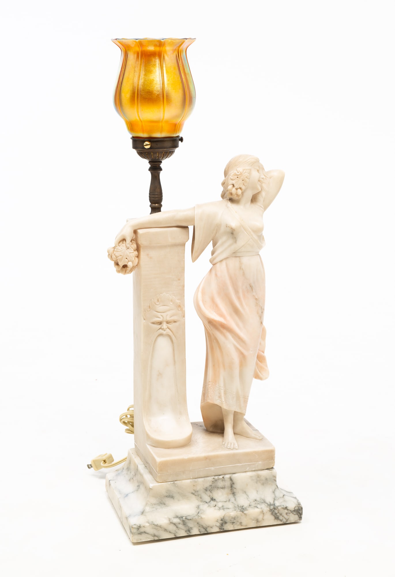 MARBLE TABLE LAMP WITH QUEZAL ART GLASS SHADE. (1 of 5)