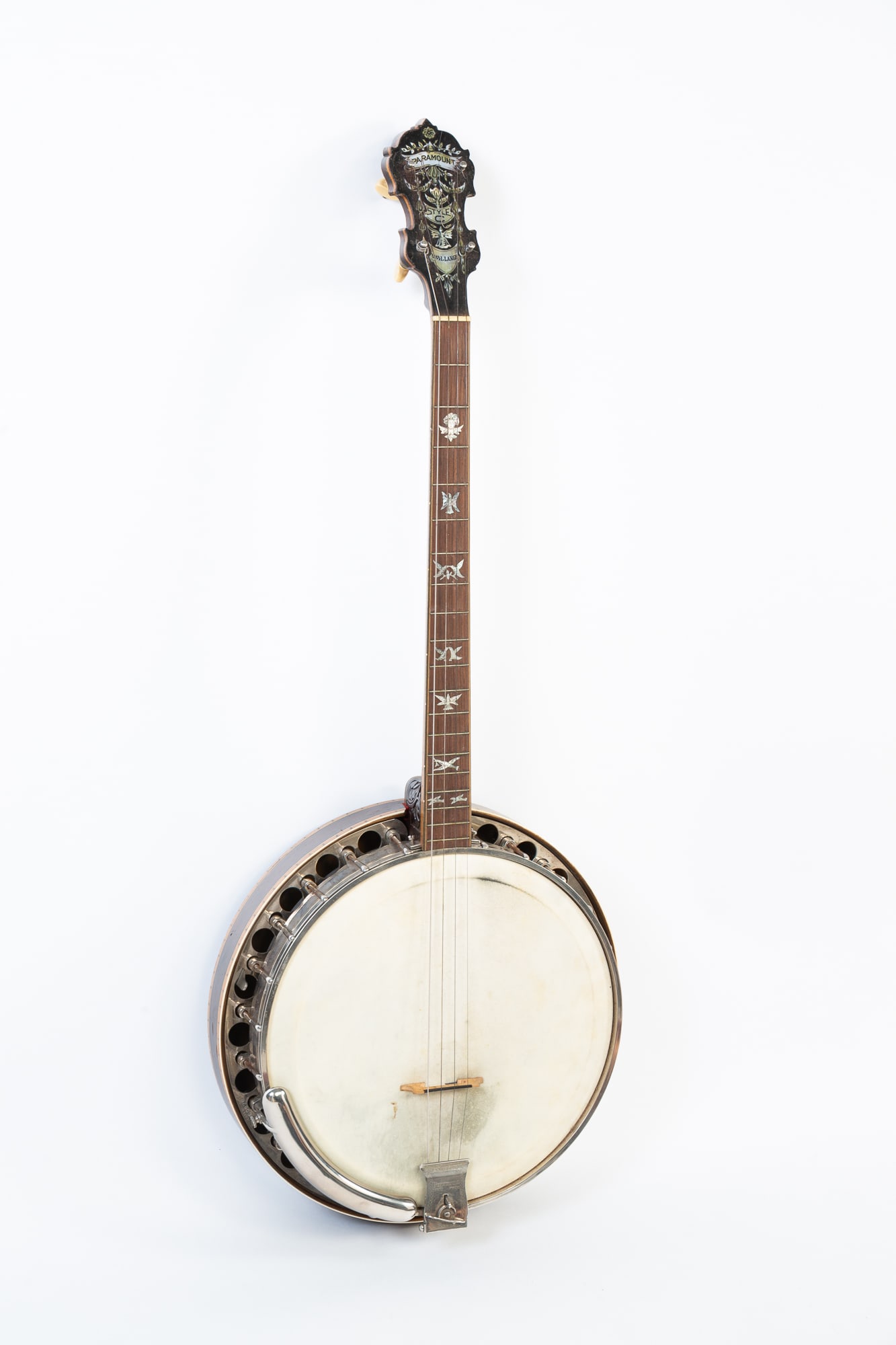 WILLIAM L. LANGE PARAMOUNT STYLE C BANJO. (1 of 9)