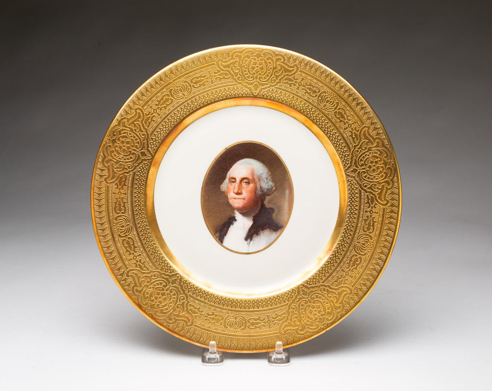 BUFFALO CHINA FOR CHESAPEAKE AND OHIO GEORGE WASHINGTON DINING CAR SERVICE PLATE. (1 of 5)