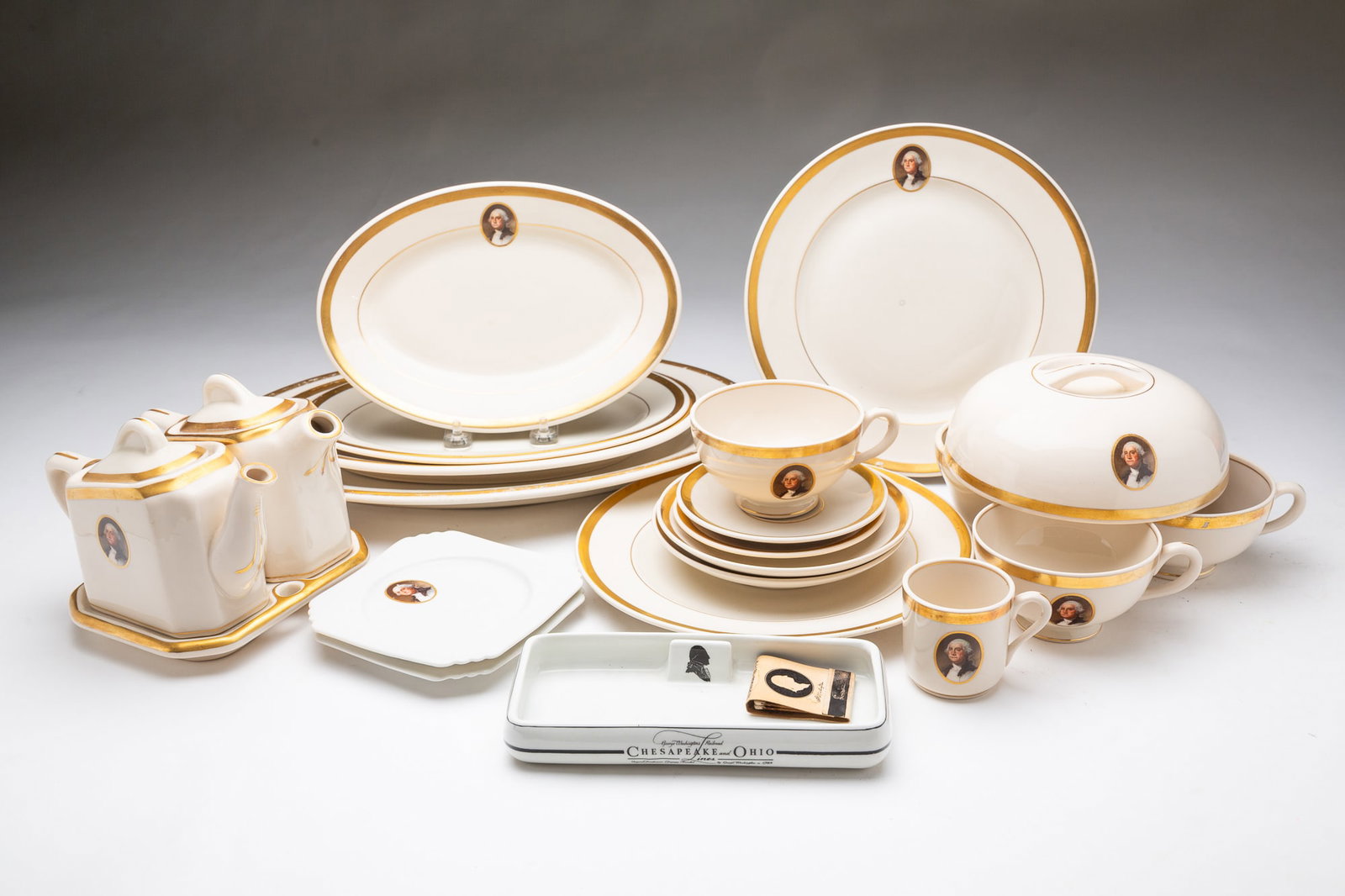COLLECTION OF CHESAPEAKE AND OHIO RAILROAD "GEORGE WASHINGTON" CHINA. (1 of 7)