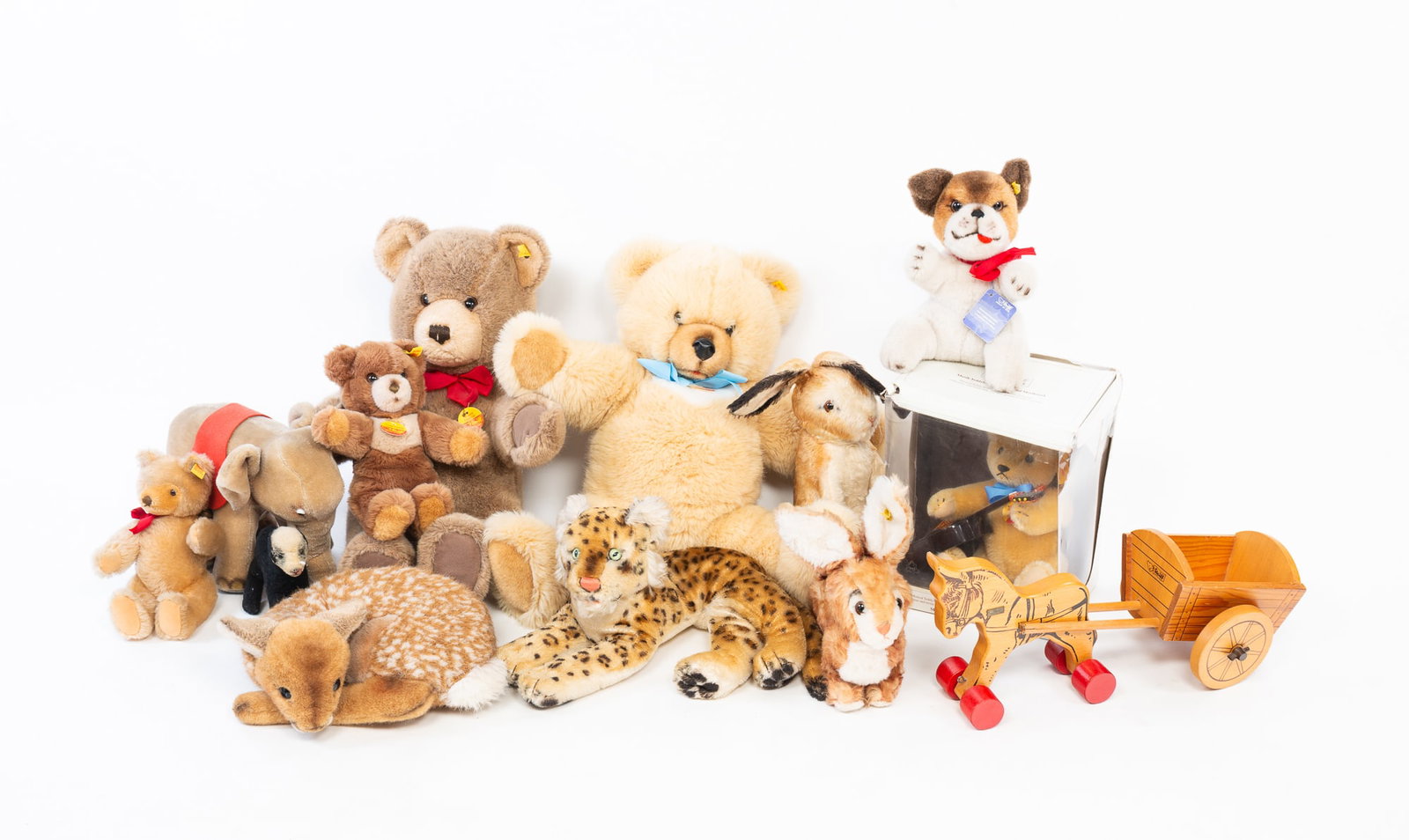ASSORTED STEIFF STUFFED ANIMALS. (1 of 8)