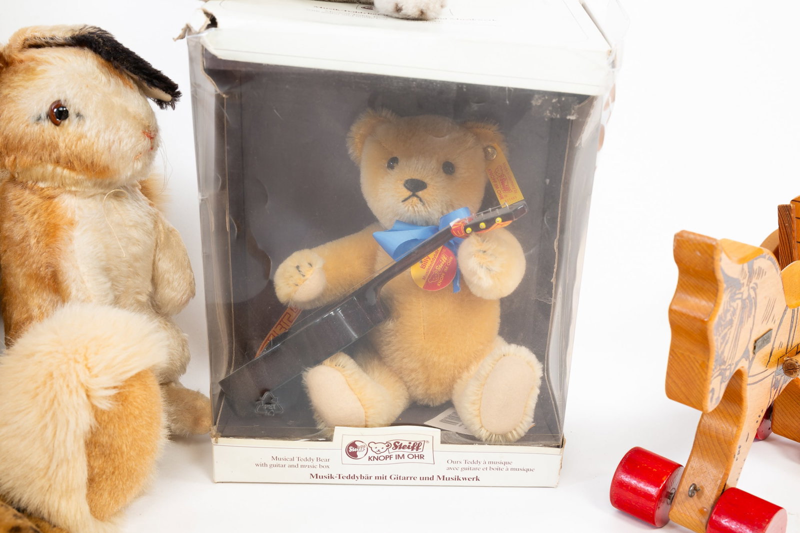 ASSORTED STEIFF STUFFED ANIMALS. - 6