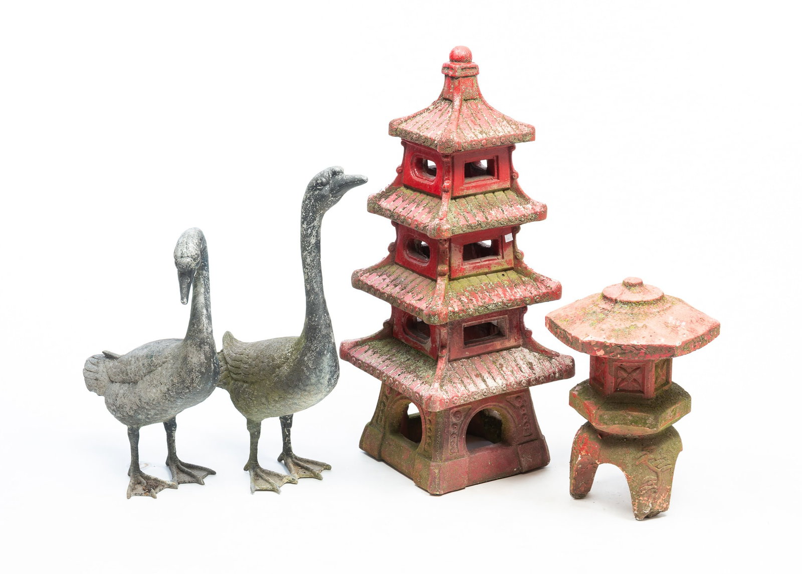 FOUR GARDEN ITEMS, INCL. TWO CONCRETE PAGODAS. (1 of 6)