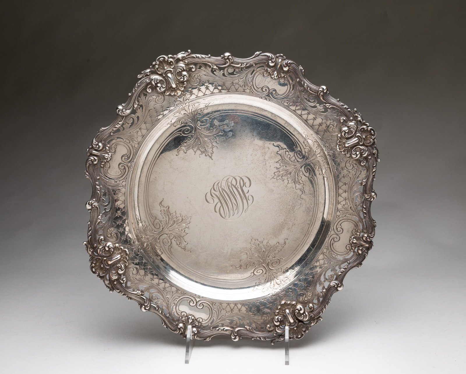 STERLING SILVER PIERCED-EDGE TRAY. (1 of 4)