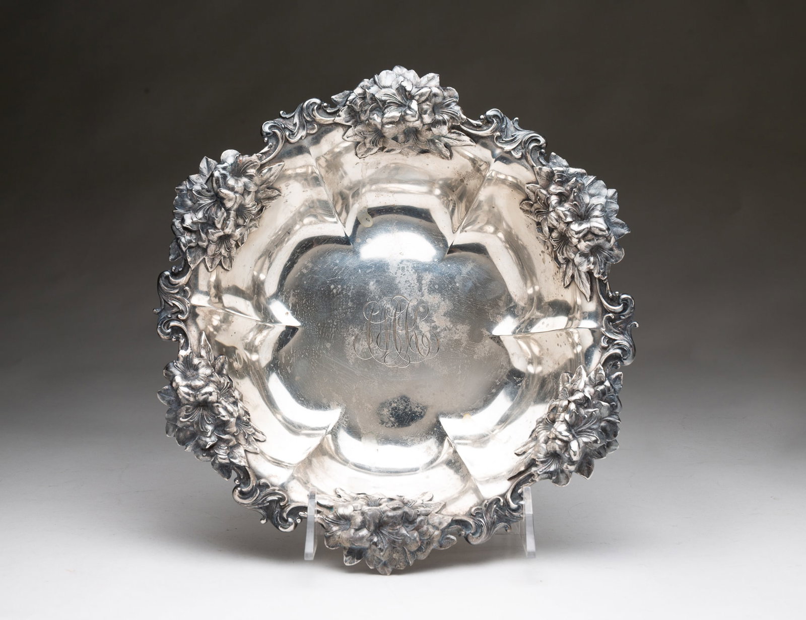 WHITING STERLING SILVER FLORAL REPOUSSE BOWL. (1 of 6)