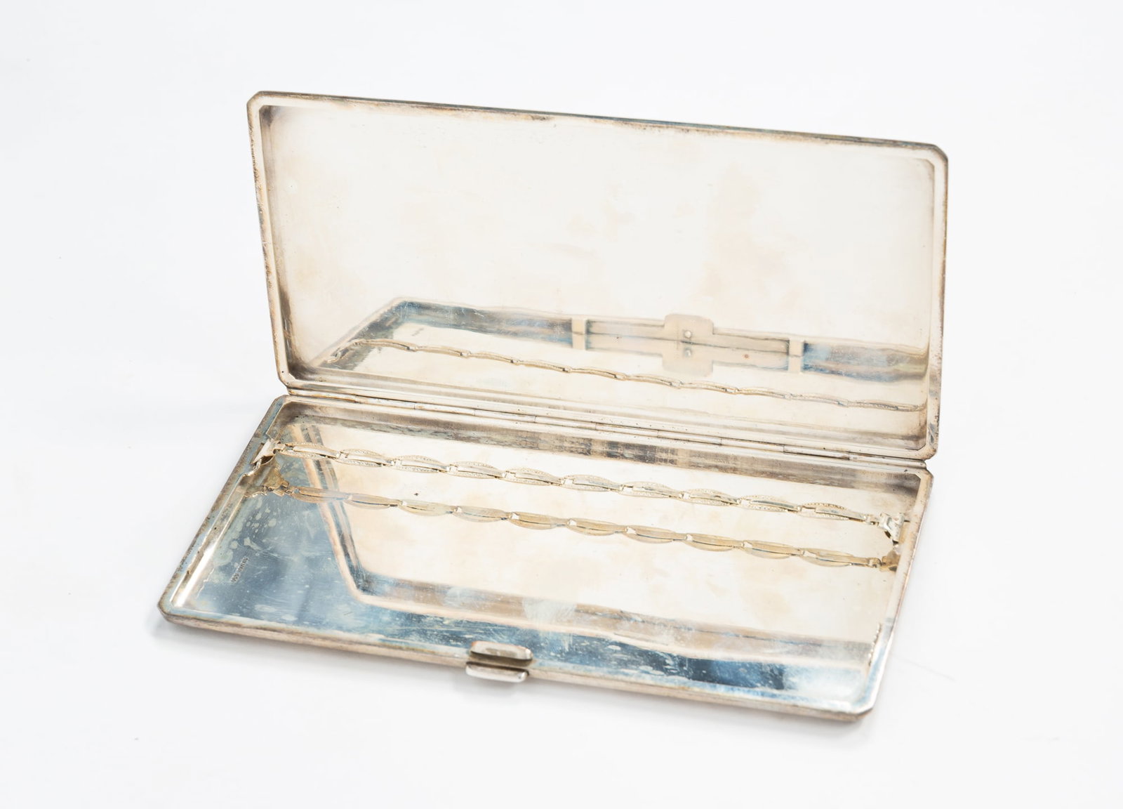 950 SILVER ETCHED CIGARETTE CASE. - 3