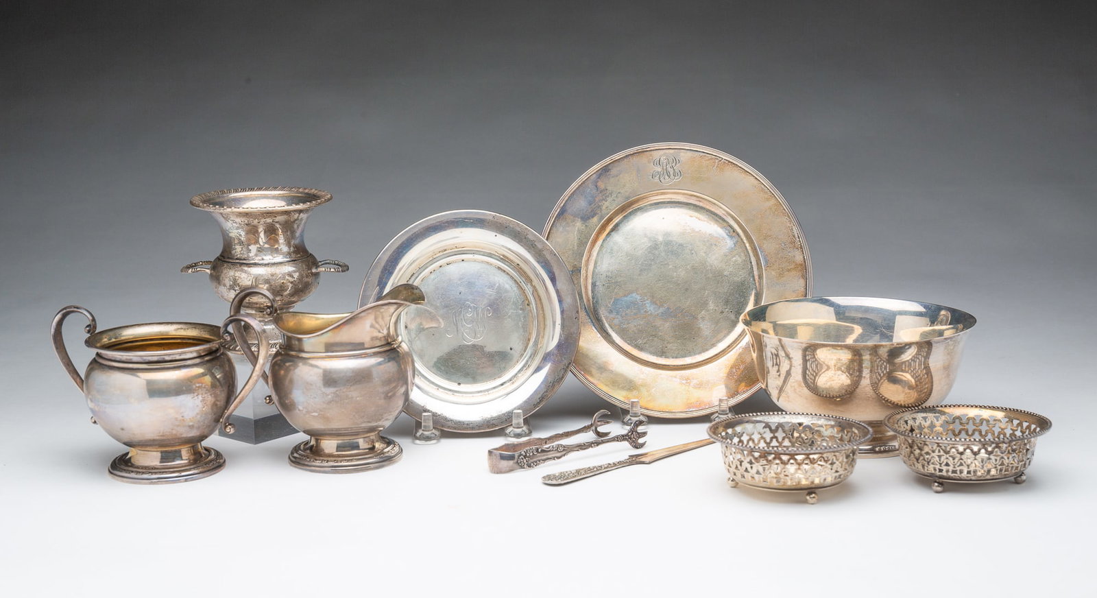 GROUP OF STERLING SILVER TABLE ACCESSORIES, INCL. INTERNATIONAL STERLING "COURTSHIP" CREAMER AND (1 of 9)