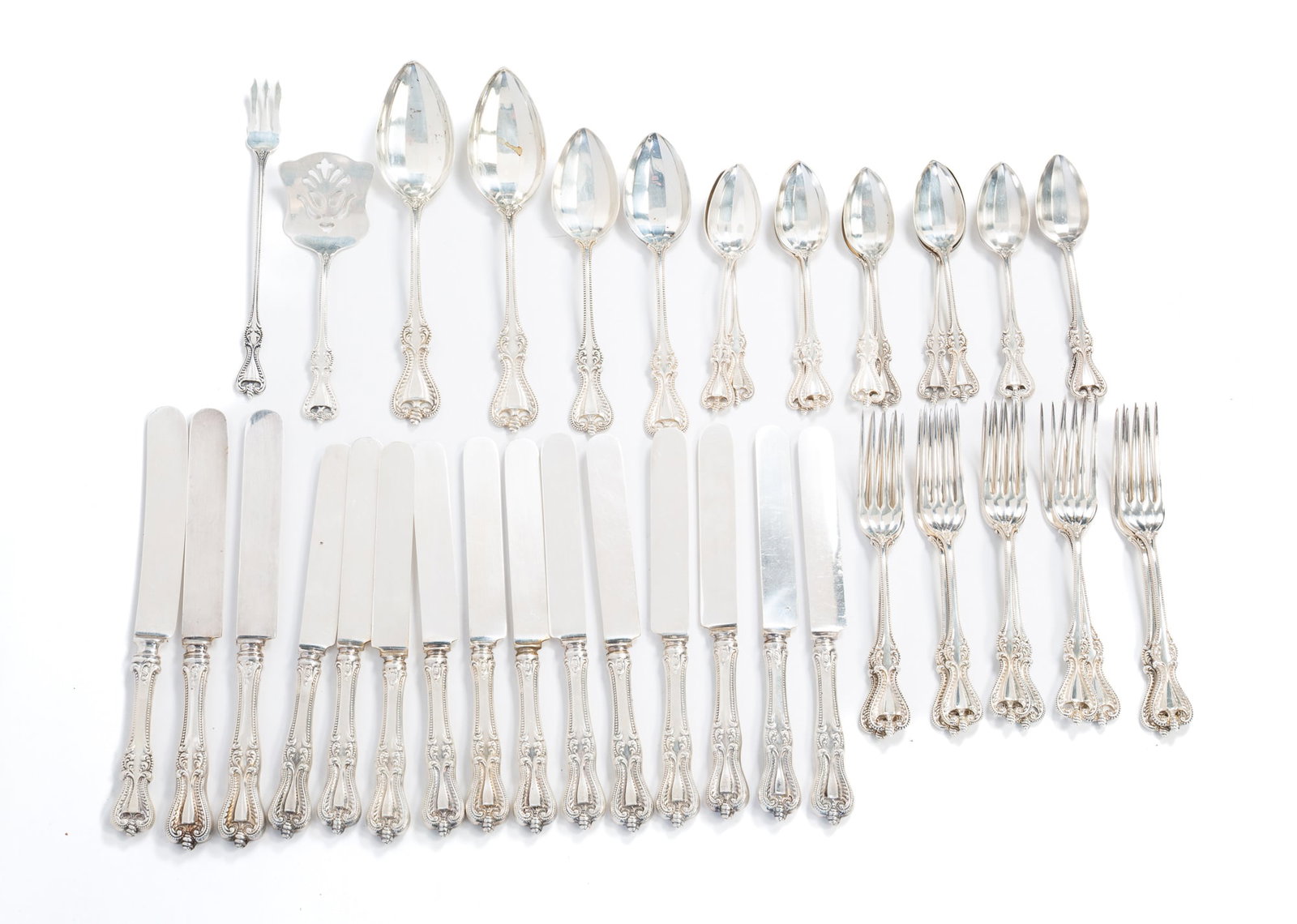 TOWLE "OLD COLONIAL" STERLING SILVER FLATWARE. (1 of 5)