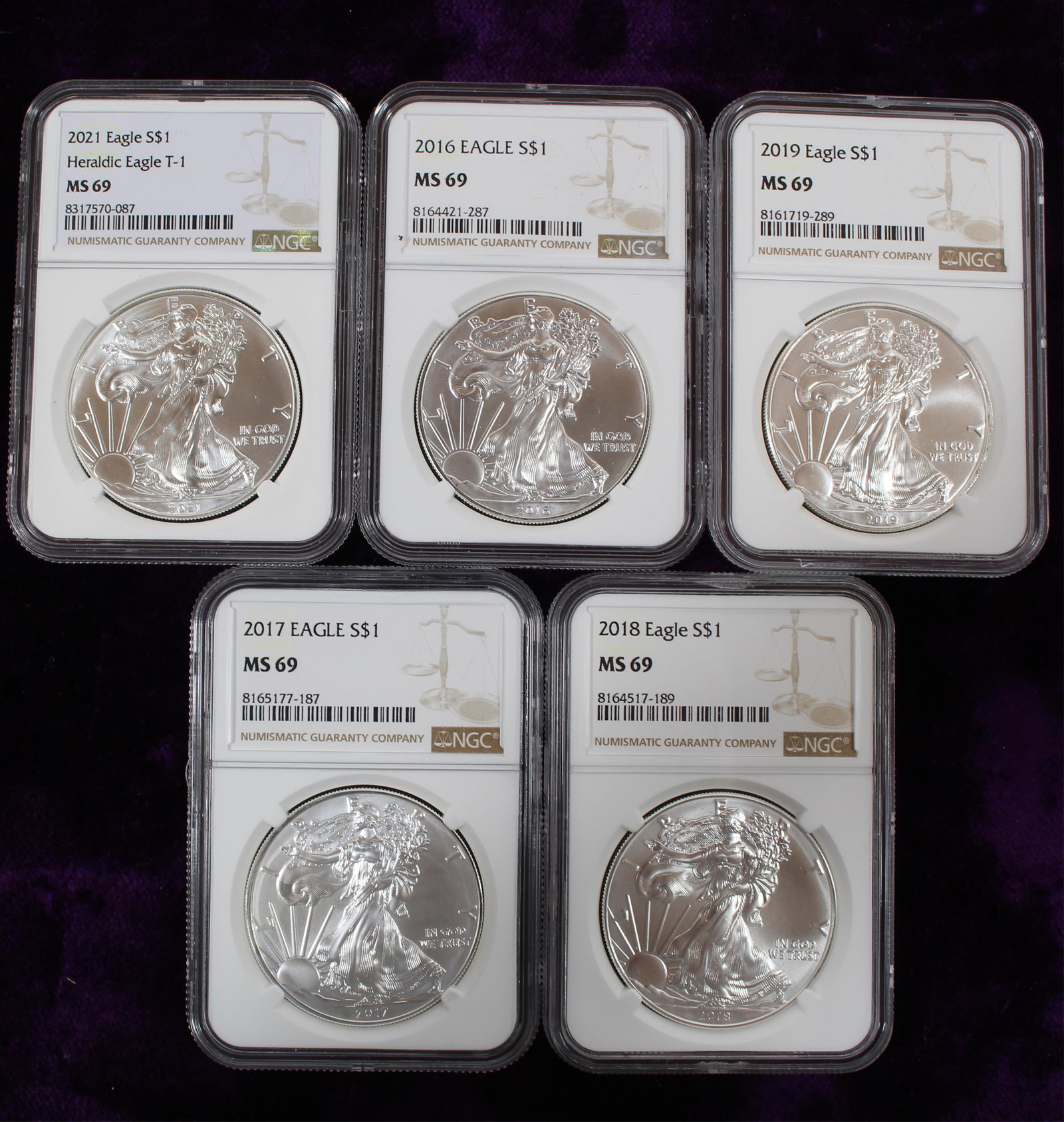 GROUP OF 5 U.S. SILVER EAGLE COINS MS69 2016-2019 AND 2021. (1 of 4)