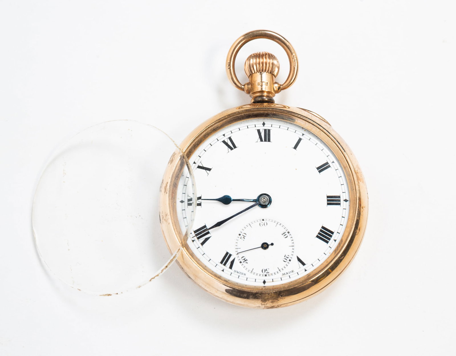 9K GOLD KEYLESS WIND OPEN FACE POCKET WATCH. (1 of 3)