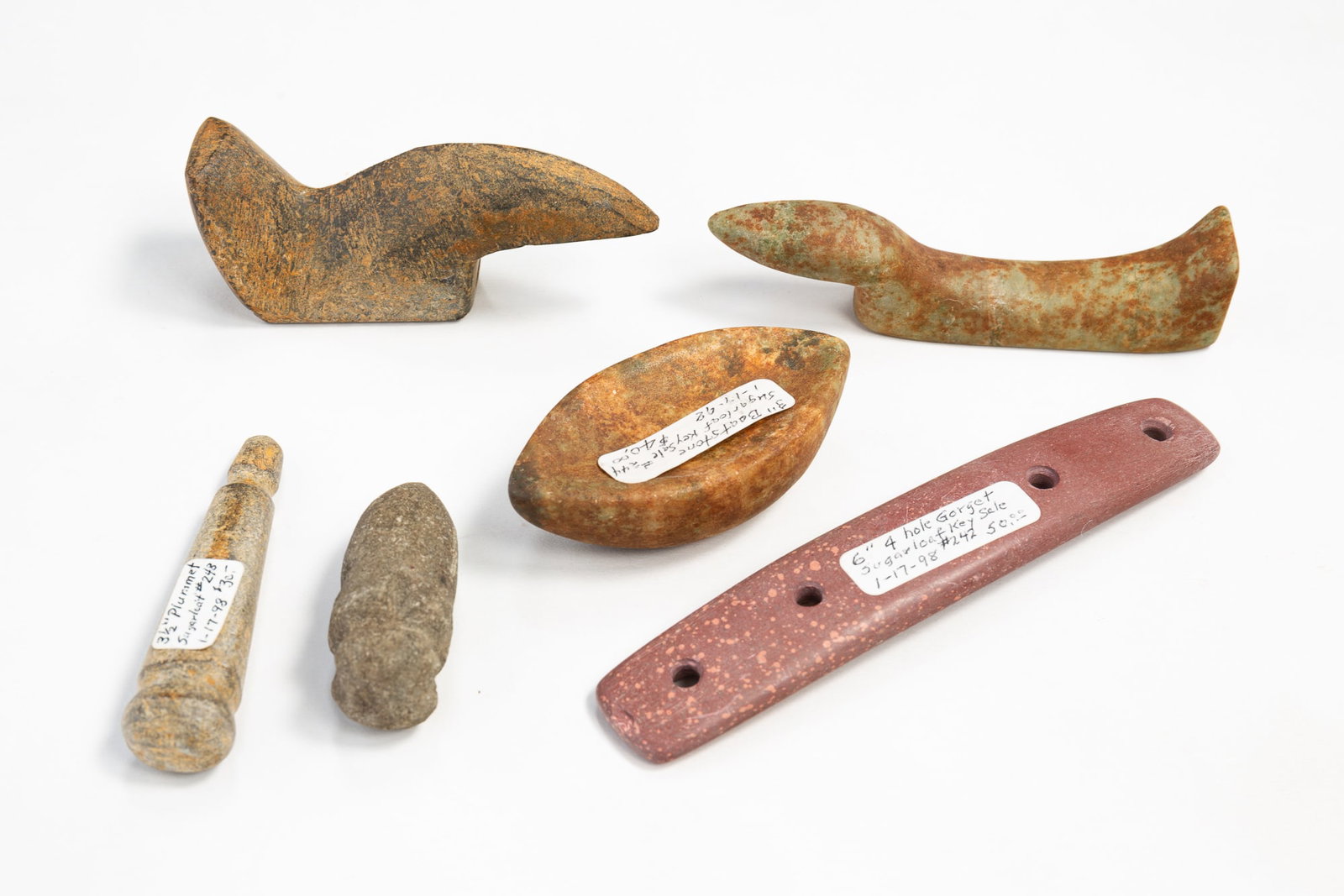 SIX NATIVE AMERICAN STONE ITEMS. (1 of 2)