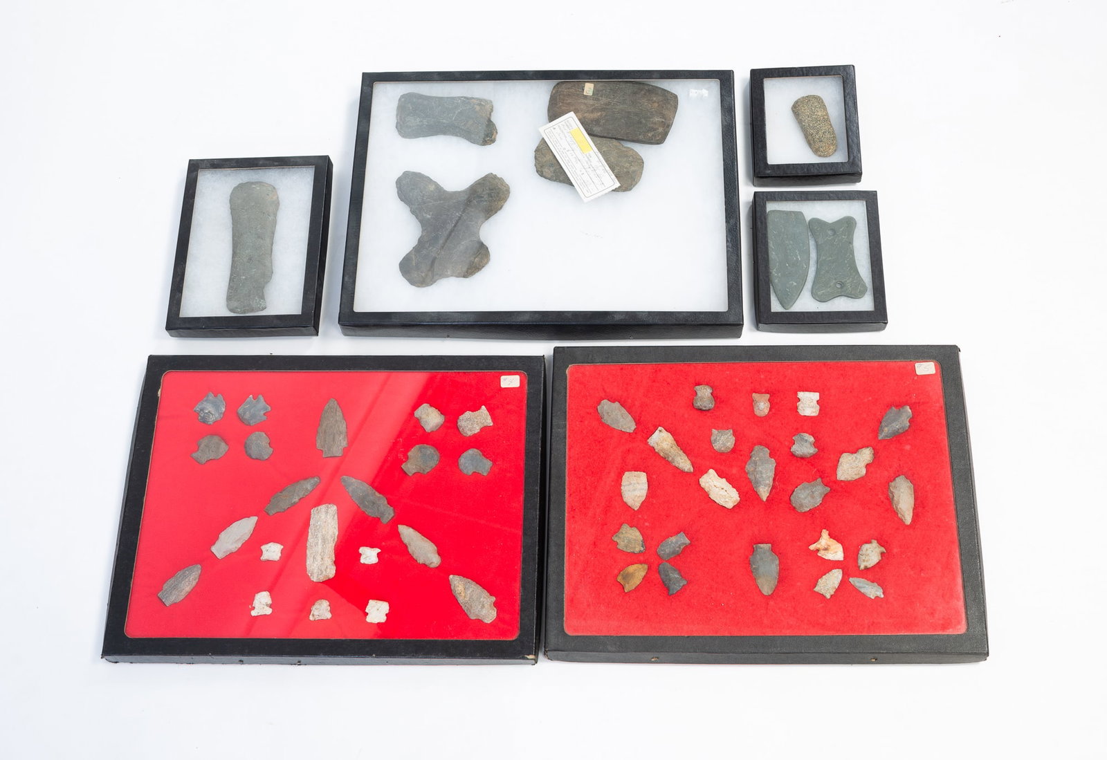 GROUP OF NATIVE AMERICAN STONE ITEMS. (1 of 7)