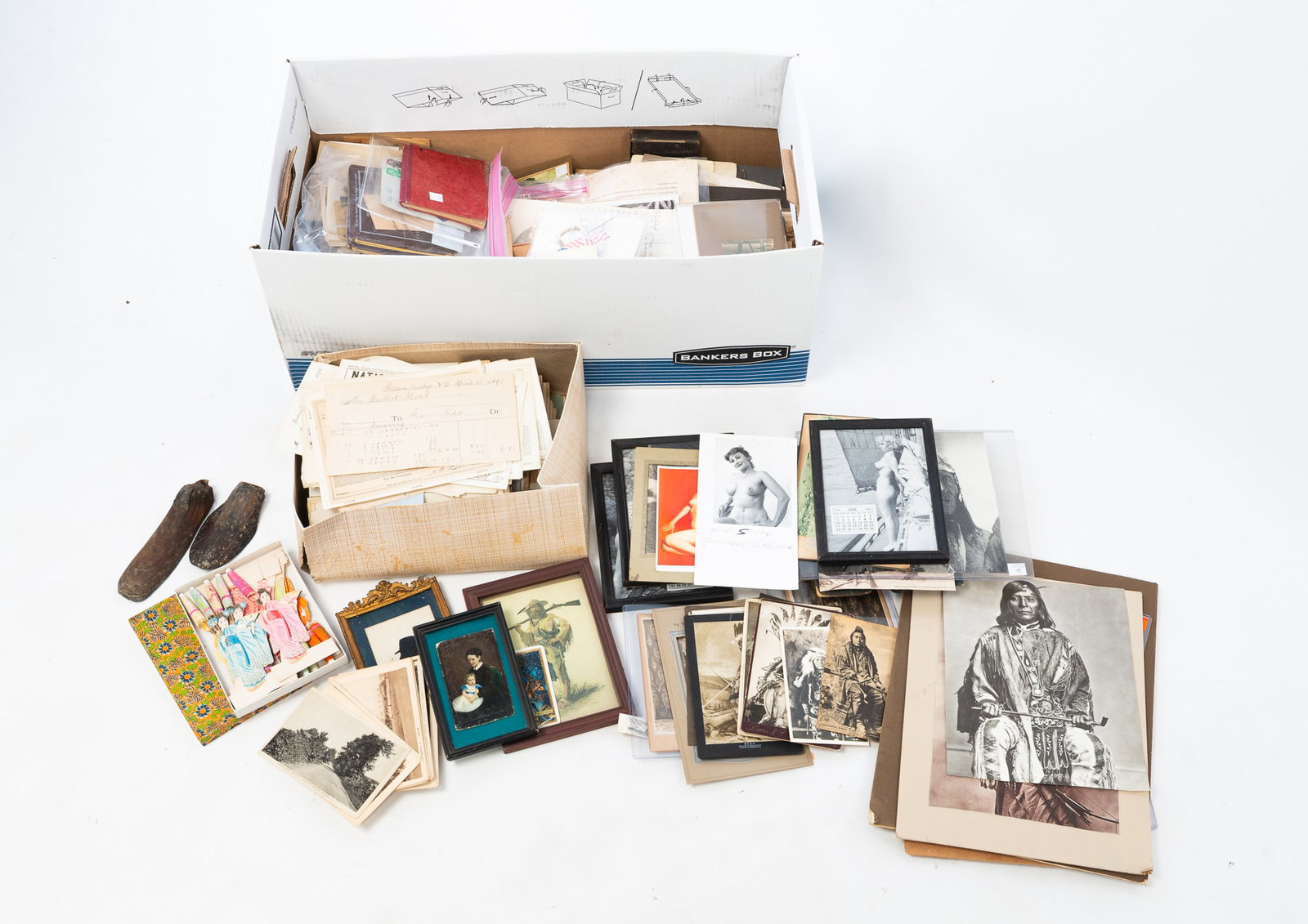 LARGE COLLECTION OF EPHEMERA. (1 of 6)