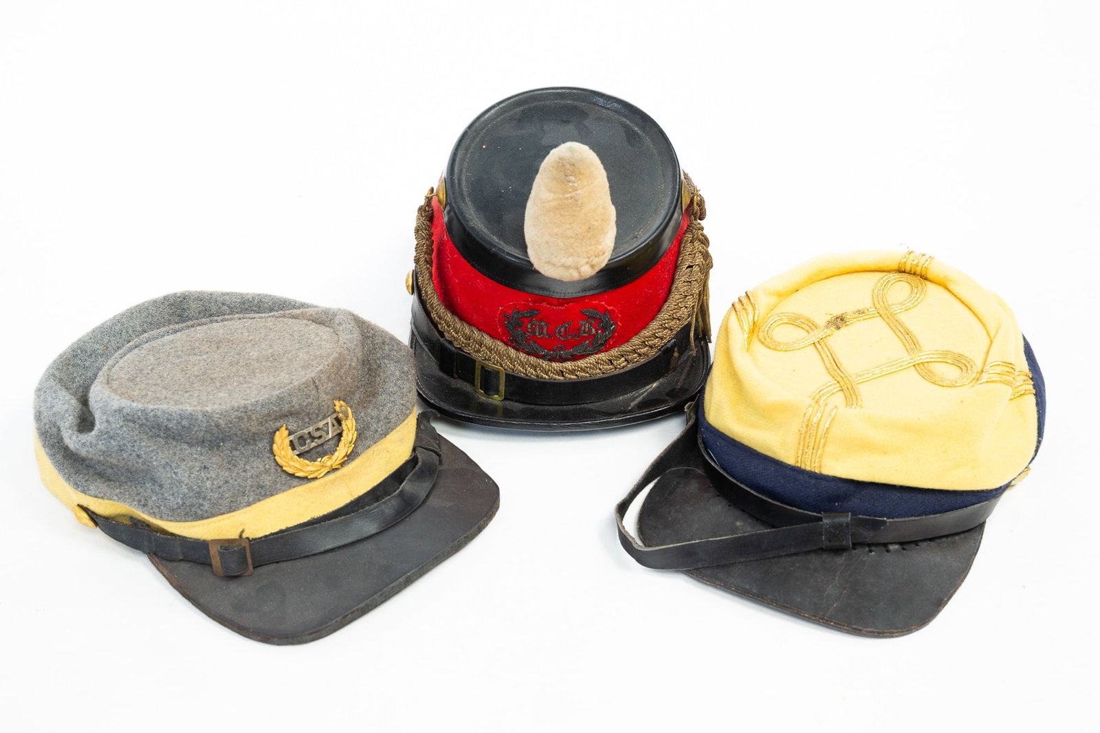 THREE CIVIL WAR ERA MILITARY HATS. (1 of 6)