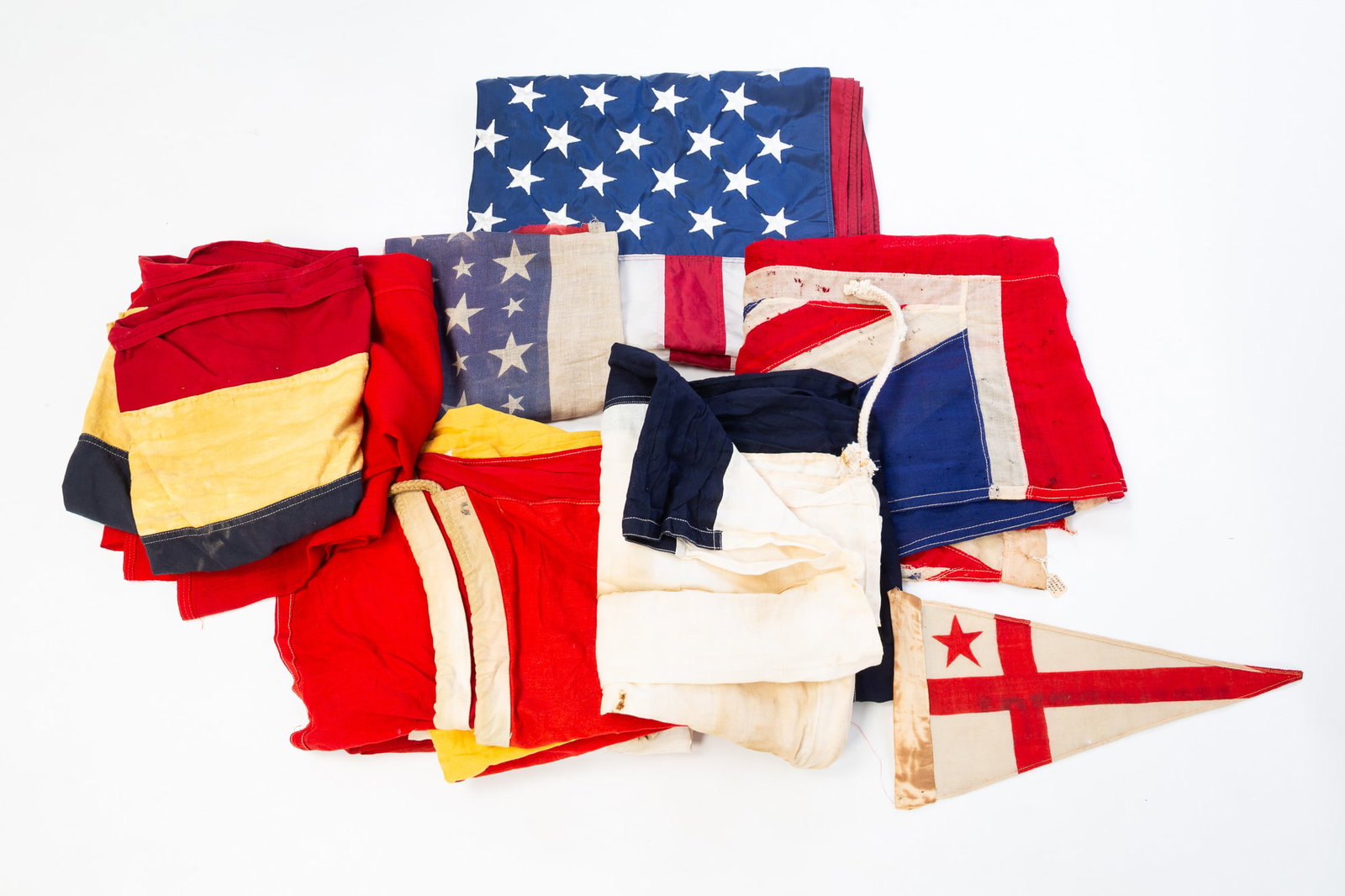 COLLECTION OF TWELVE FLAGS, INCL. MARINE SIGNAL FLAGS. (1 of 8)