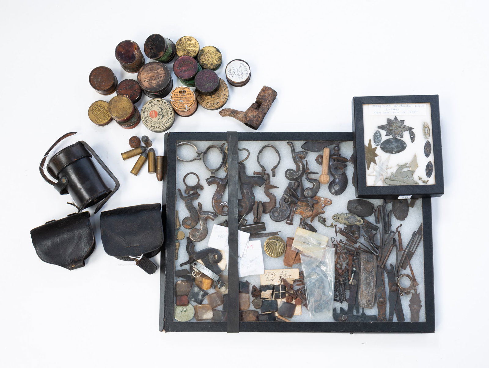 GROUP OF CIVIL WAR FIREARM ACCOUTREMENT. (1 of 6)