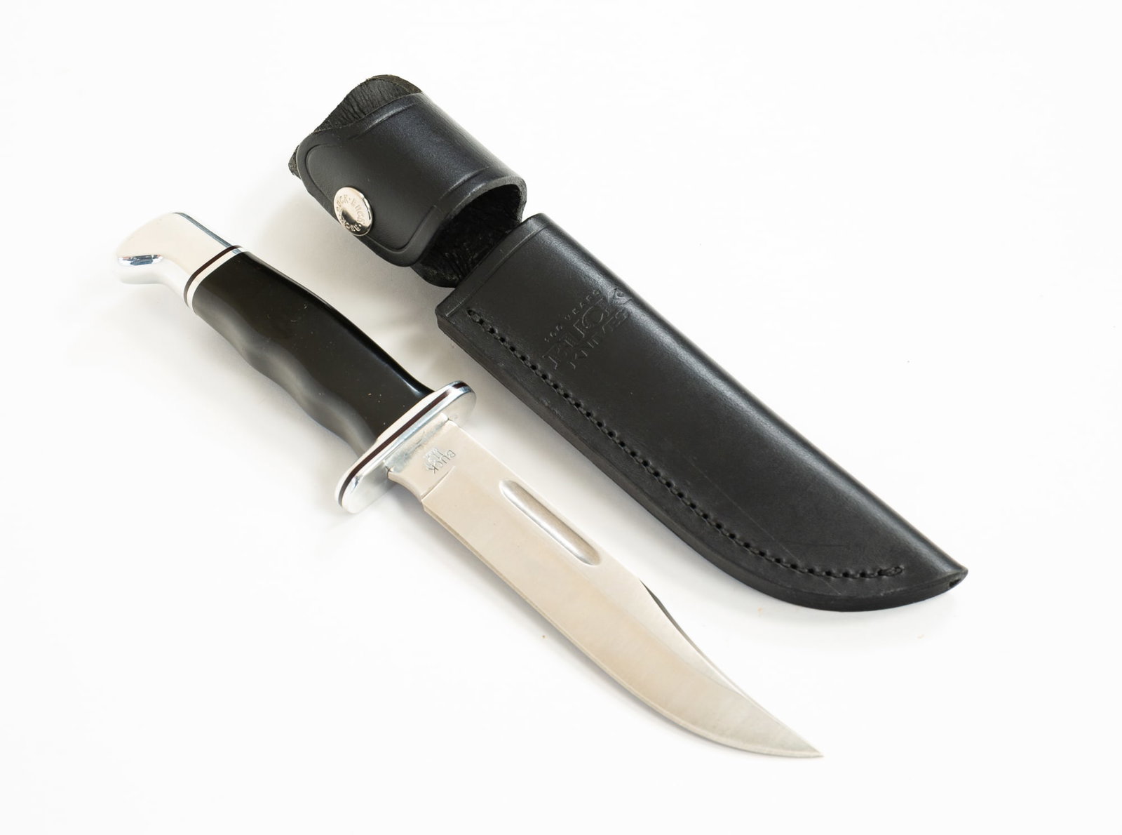 AMERICAN BUCK KNIFE. (1 of 4)