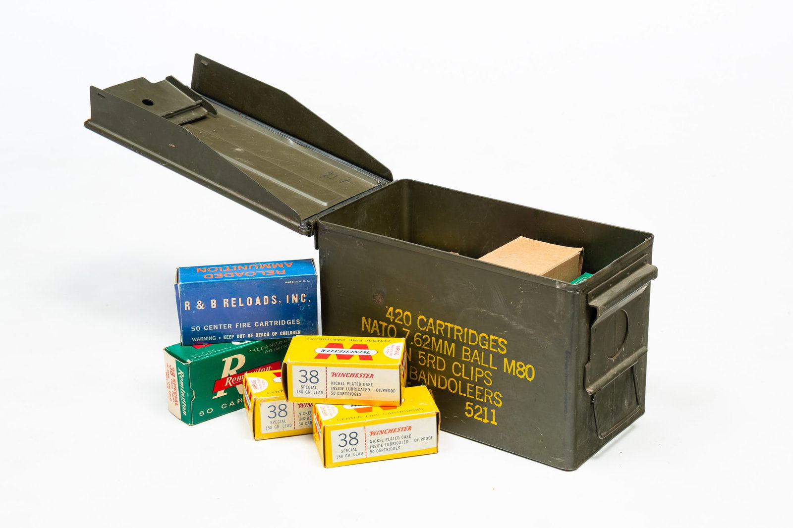 GROUP OF AMMUNITION. (1 of 3)