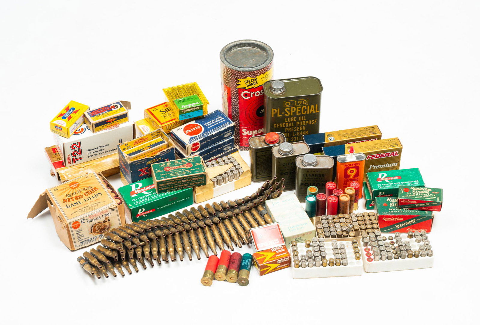COLLECTION OF AMMUNITION. (1 of 9)