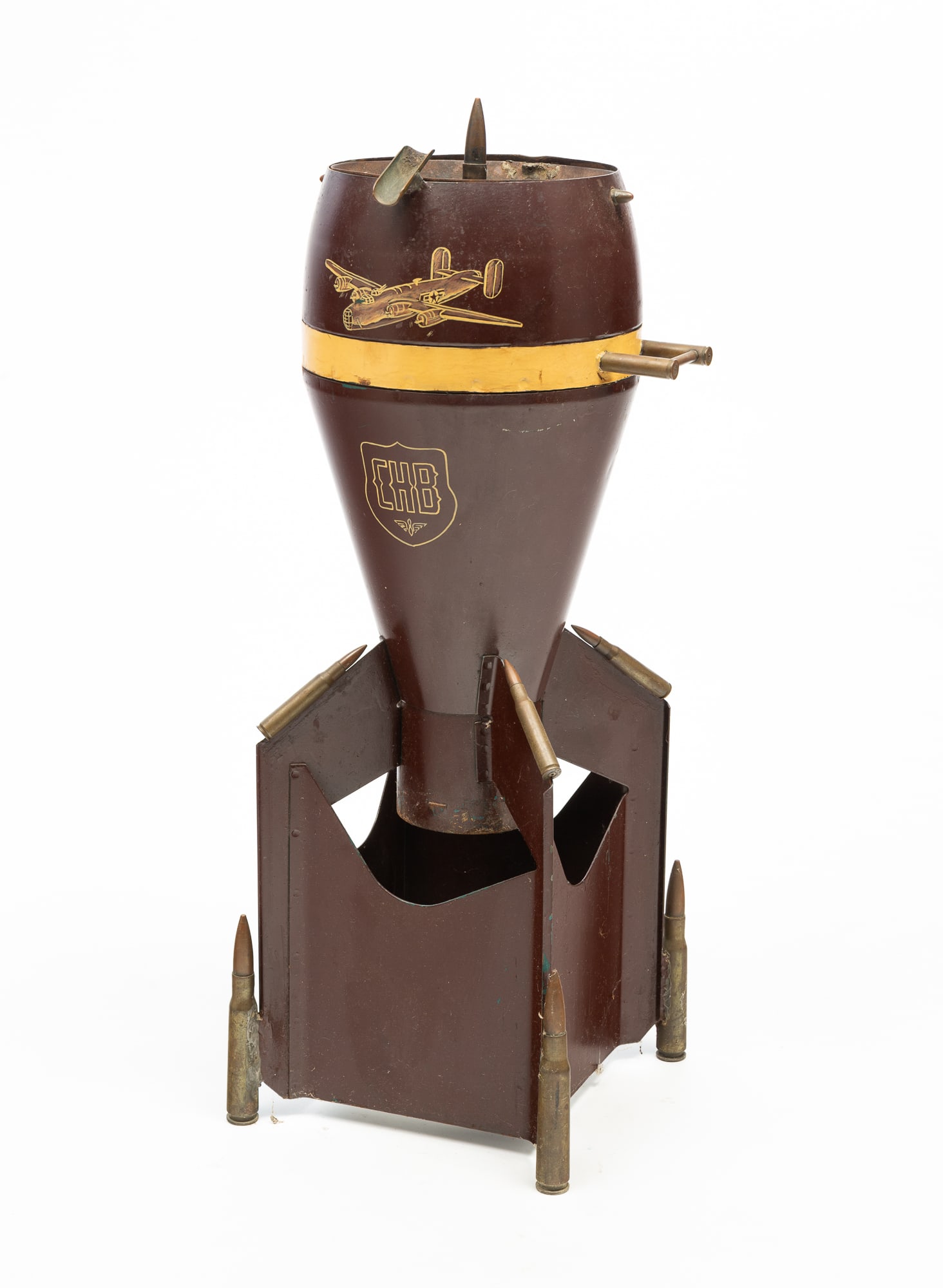 POCATELLO ARMY AIRFIELD BOMB-SHAPED SMOKING STAND. (1 of 9)