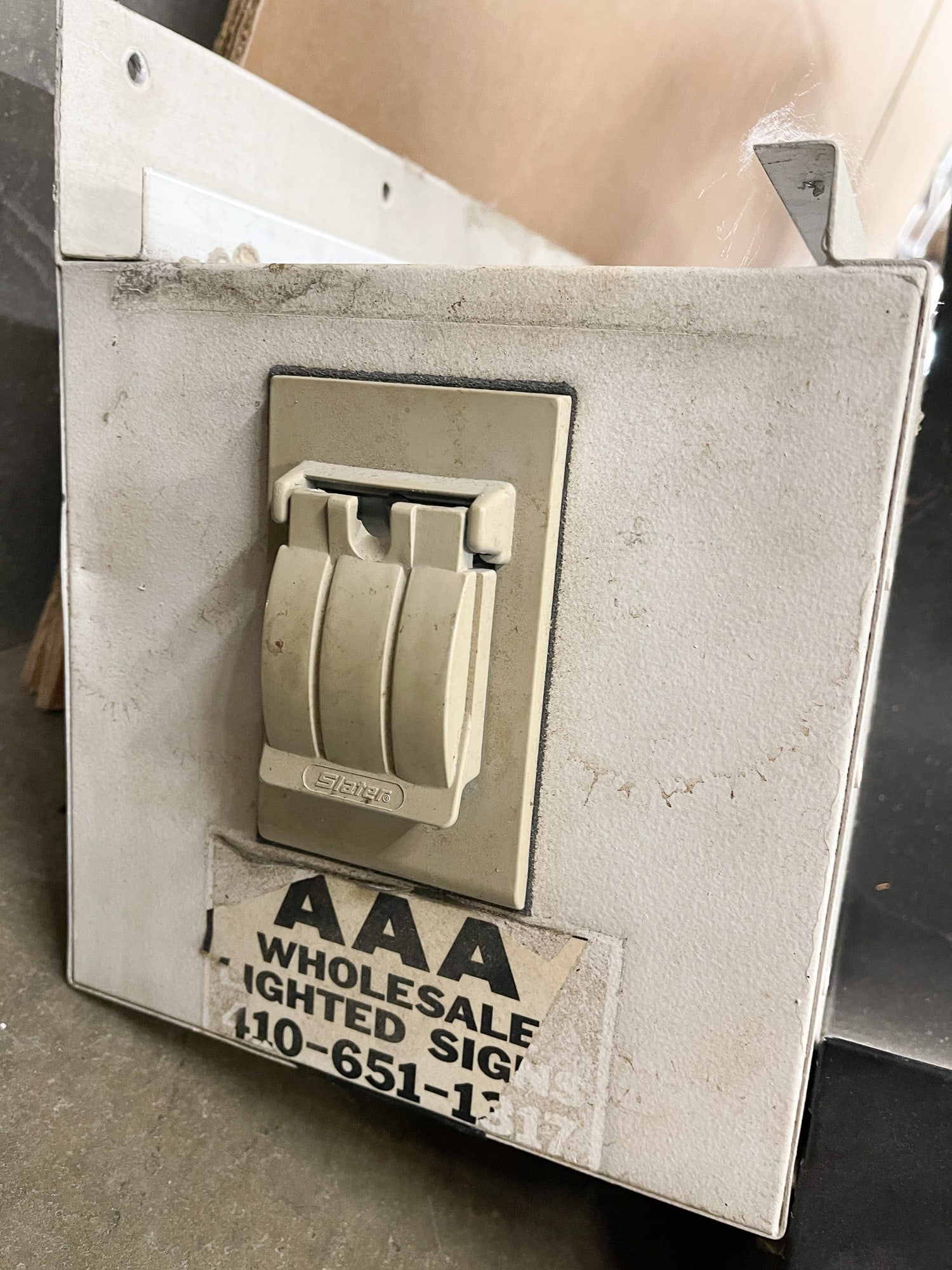 LIGHTED "SOHO" SIGN. - 3