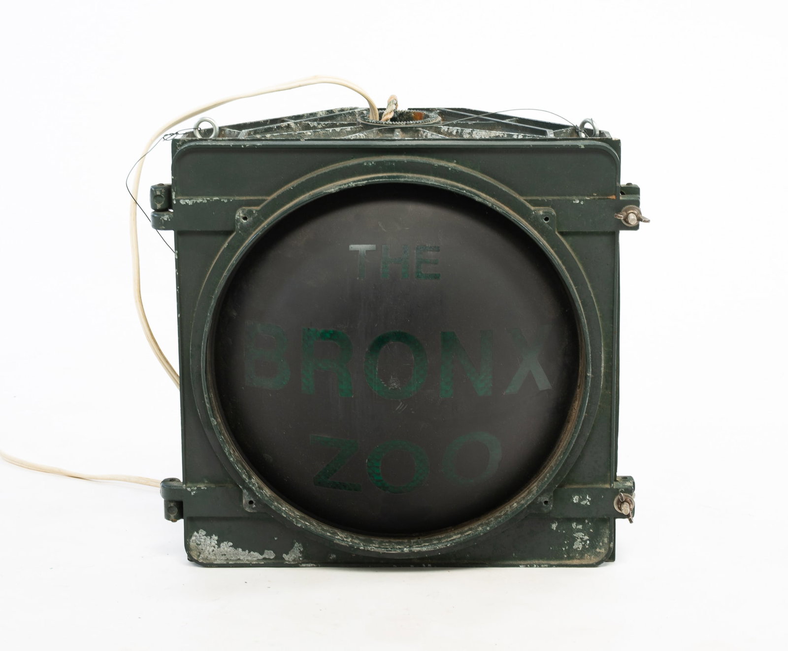 THE BRONX ZOO SIGNAL LIGHT. (1 of 5)