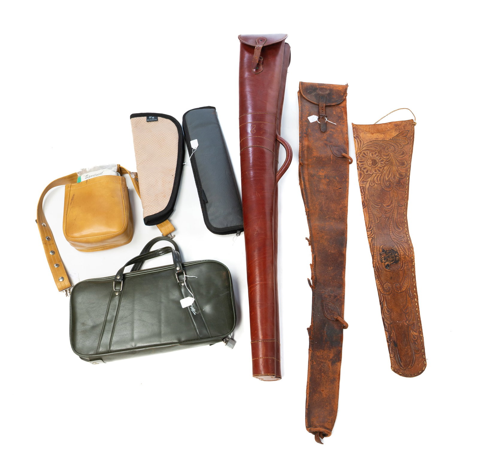 GROUP OF SEVEN SPORTING BAGS. (1 of 6)