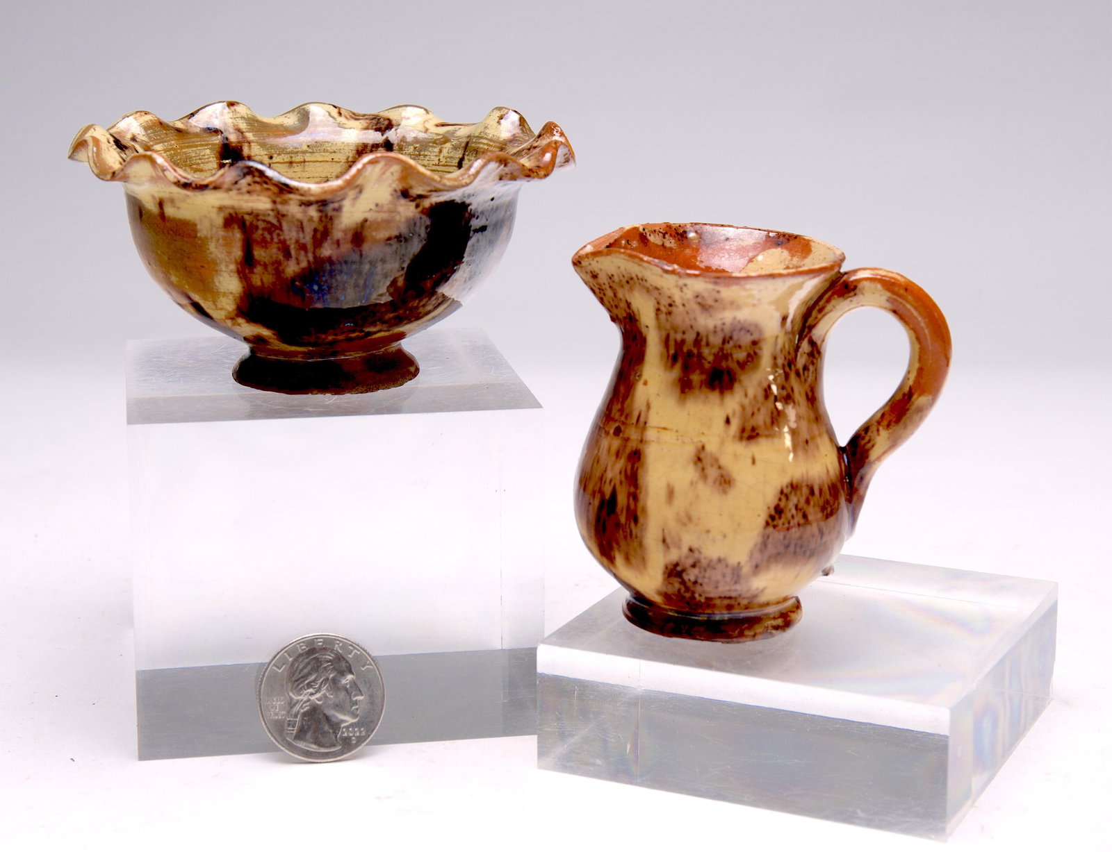 SCARCE MINIATURE MIDATLANTIC SLIP-DECORATED REDWARE BOWL & PITCHER SET, PROBABLY ANTHONY BAECHER (1 of 4)