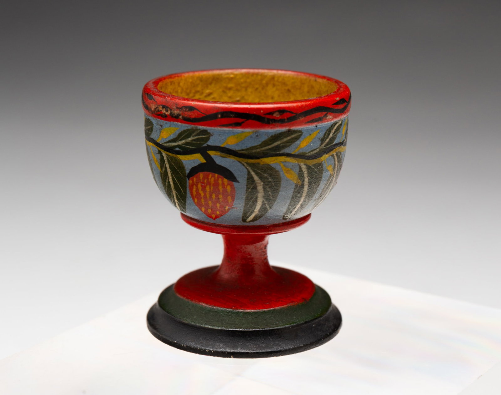 SCARCE AND EXCEPTIONAL LANCASTER COUNTY, PENNSYLVANIA JOSEPH LEHN (1798-1892) MINIATURE EGG OR QUAIL: SCARCE AND EXCEPTIONAL LANCASTER COUNTY, PENNSYLVANIA JOSEPH LEHN (1798-1892) MINIATURE EGG OR QUAIL EGG CUP WITH ORIGINAL PAINT DECORATION. American, 19th Century. Finely turned and painted miniature