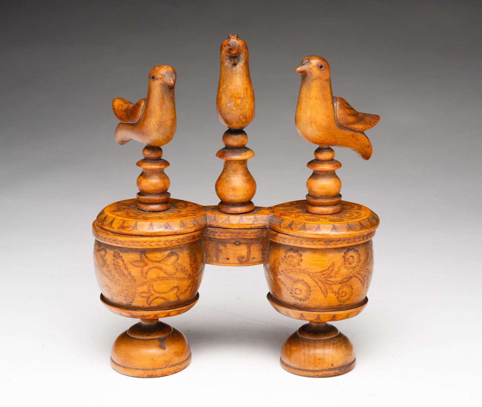 UNUSUAL FINE FOLK ART CARVED AND EXUBERANTLY INCISED FOOTED DOUBLE-WELLED TRINKET BOX WITH BIRD (1 of 5)