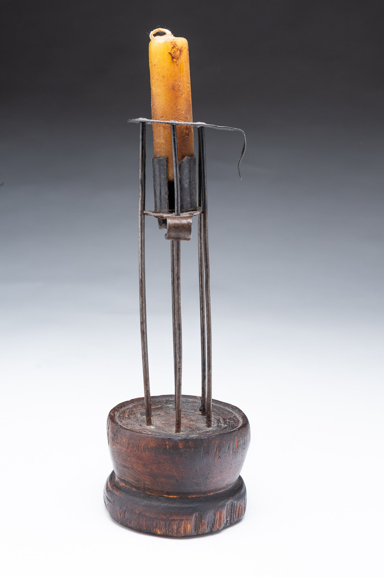 WIRE PUSH UP CANDLESTICK. (1 of 3)