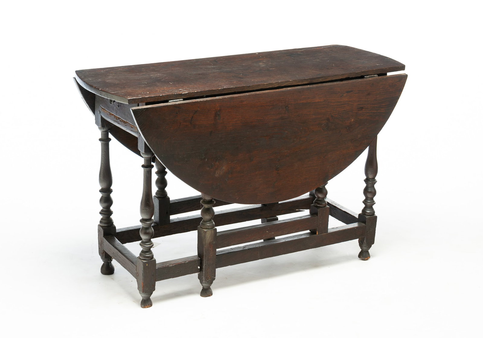 WILLIAM AND MARY GATELEG DROP LEAF TABLE. (1 of 4)