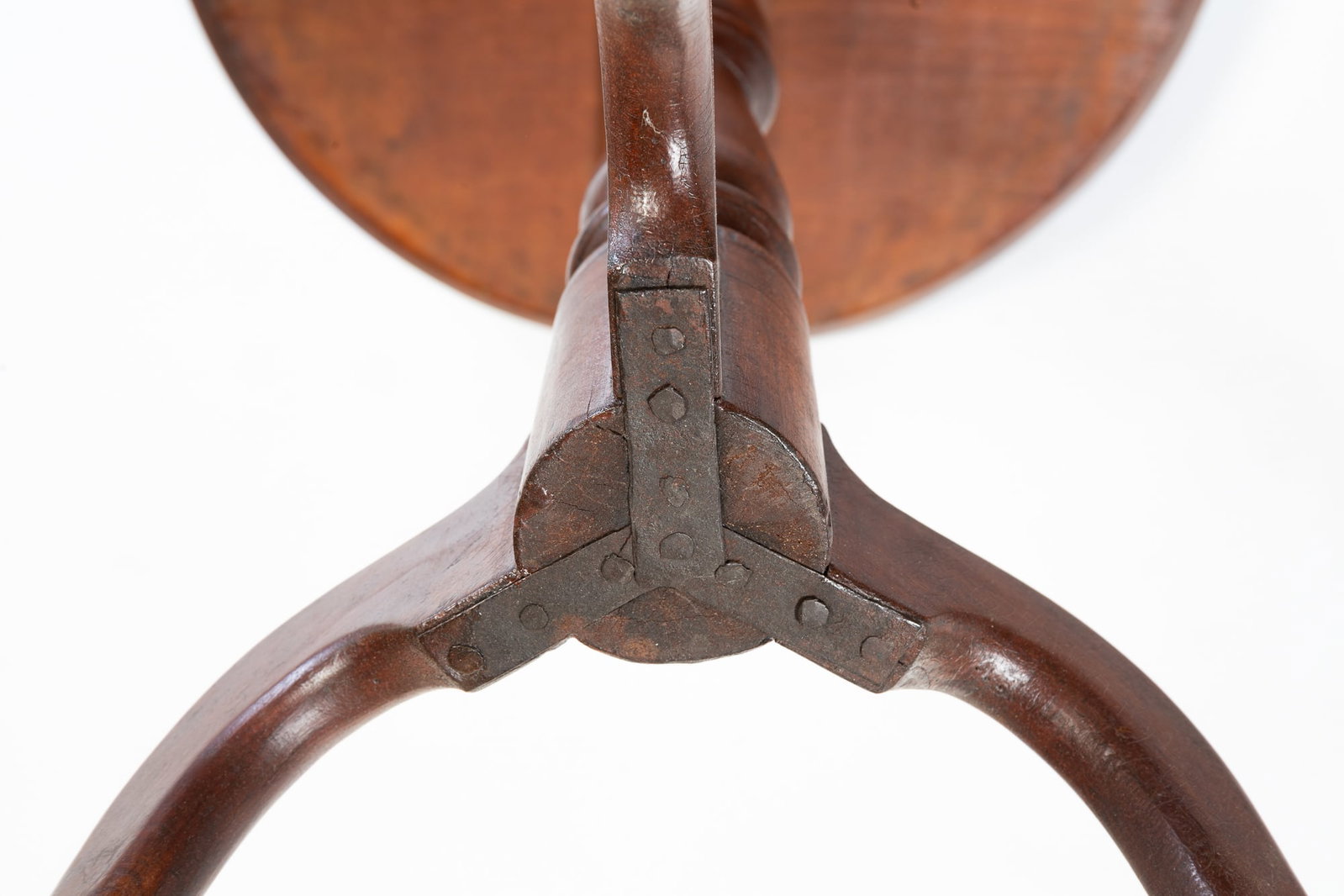 CHERRY CANDLESTAND. - 4