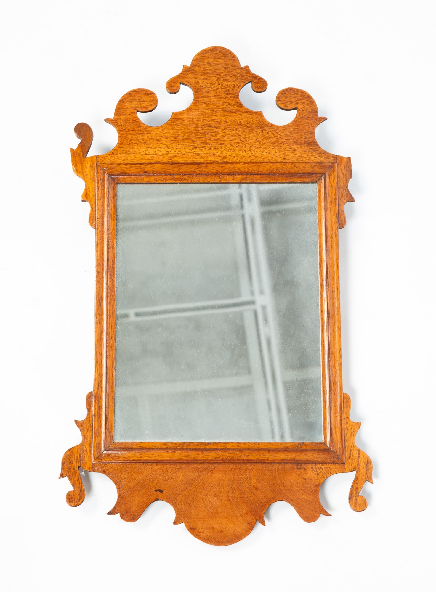 DIMINUTIVE CHIPPENDALE MAHOGANY MIRROR. (1 of 4)