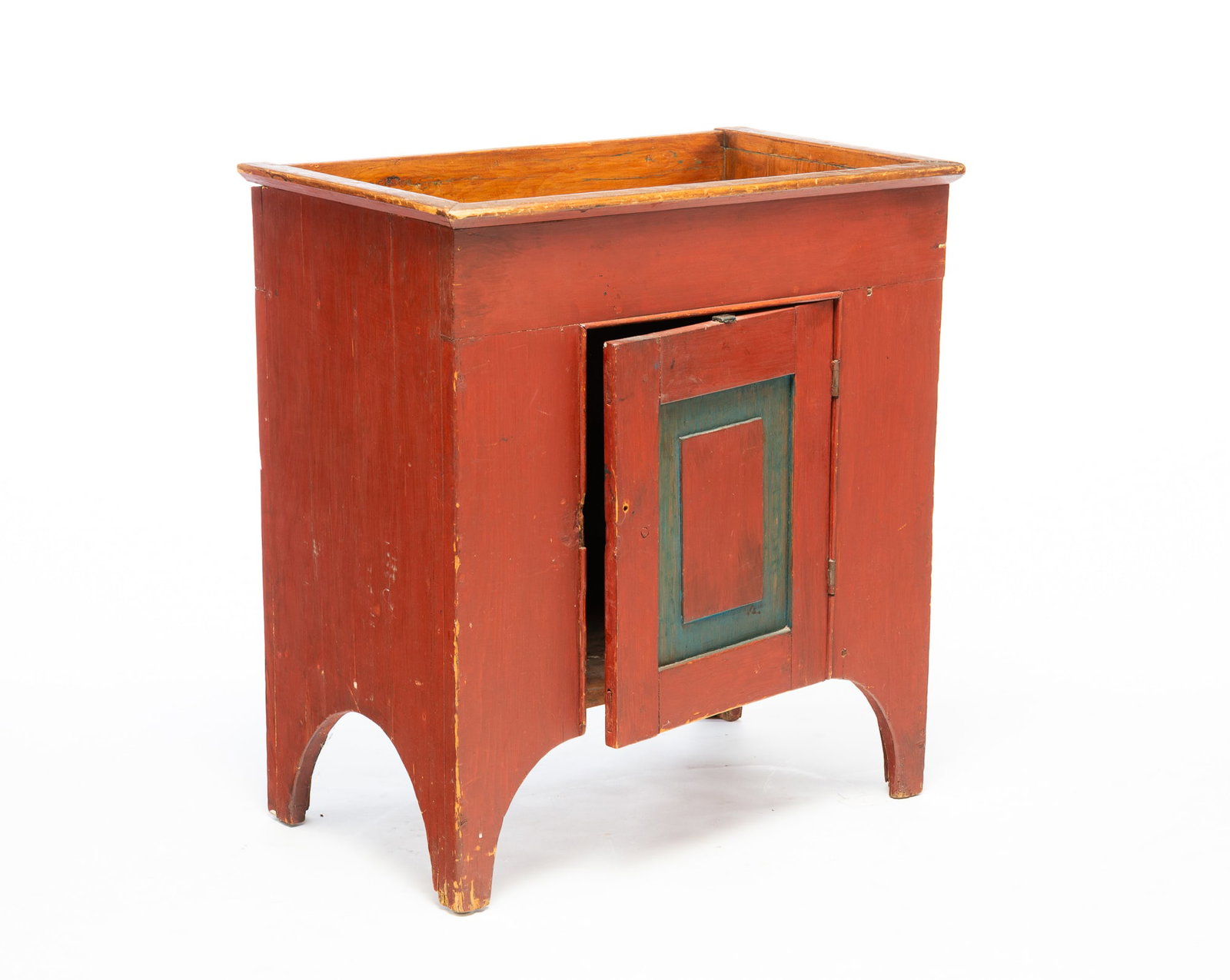 DIMINUTIVE RED PAINTED DRY SINK. (1 of 5)