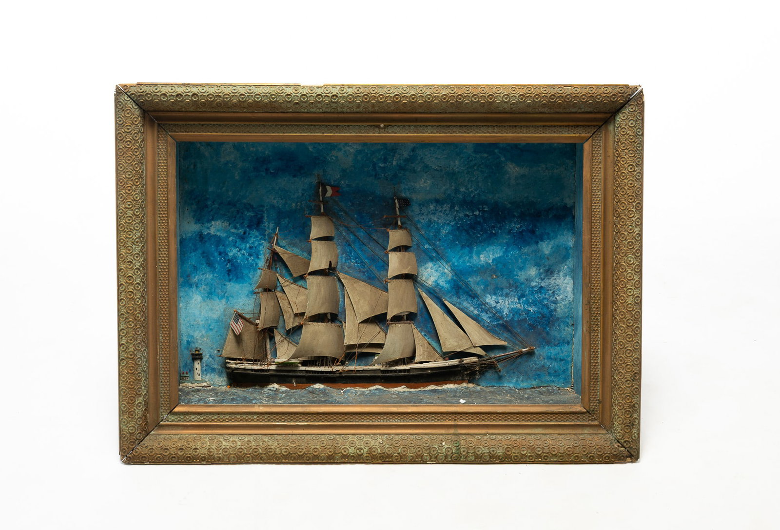 FOLKSY PAINTED DIORAMA OF A CLIPPER SHIP. (1 of 5)
